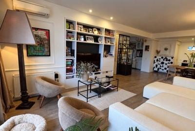 Apartament cu 3 camere în Iancu Nicolae