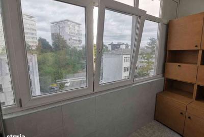 Apartament cu 3 camere decomandat în Alecu Russo