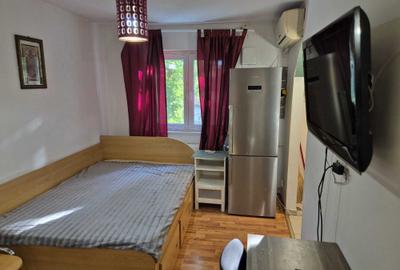 Apartament cu 2 camere semidecomandat în Brâncoveanu