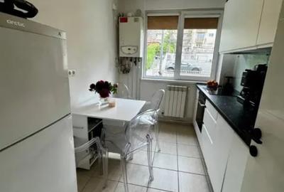 Apartament cu 2 camere decomandat în Grigorescu