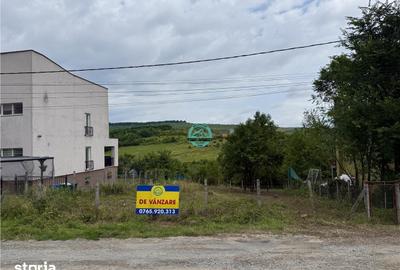 Teren de 900 mp, în Livezeni