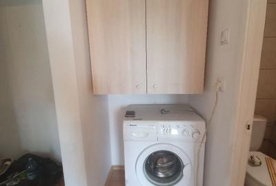 Apartament cu 3 camere decomandat în 9 Mai