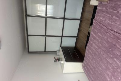Apartament cu 3 camere semidecomandat în Girocului - 4