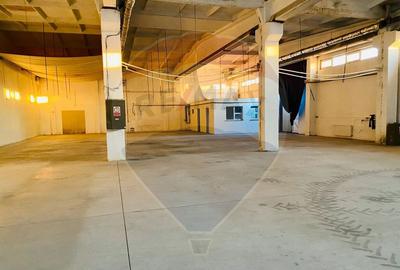 Spațiu comercial, de 646 mp, în Central - 2