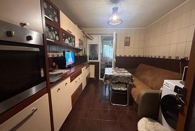Apartament cu 2 camere semidecomandat, mobilat în Viziru 1 - 6