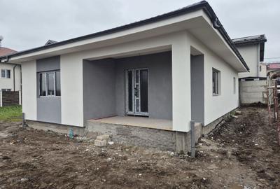 Casă cu 4 camere în Central - 7