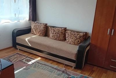Casă cu 3 camere cu Teren 3500 Mp în Central