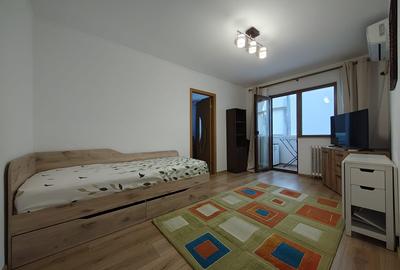Apartament cu 2 camere nedecomandat, mobilat în Casa de Cultură