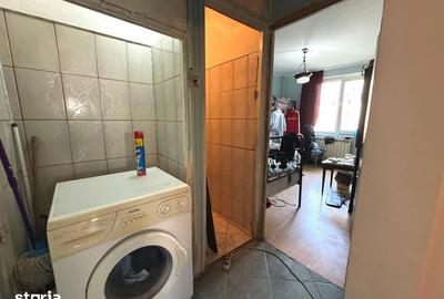 Apartament cu 3 camere în Crângași