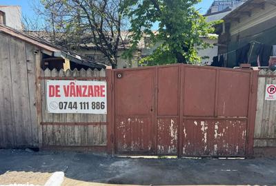 Casă cu 2 camere cu Teren 161 Mp în Central