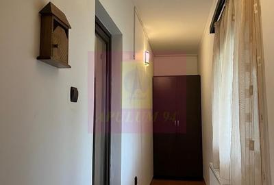Casă cu 6 camere în Central