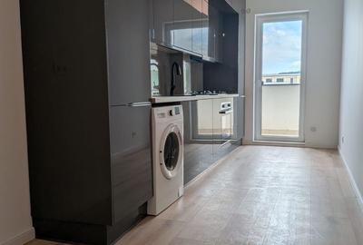 Apartament cu 3 camere semidecomandat, mobilat în Florești