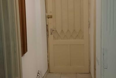Garsonieră semidecomandată în Central