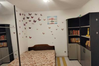 Apartament cu 2 camere semidecomandat în Moroasa 2