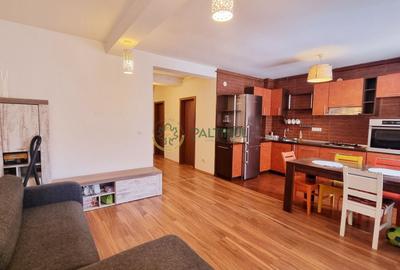 Apartament cu 3 camere decomandat, mobilat în Trei Stejari