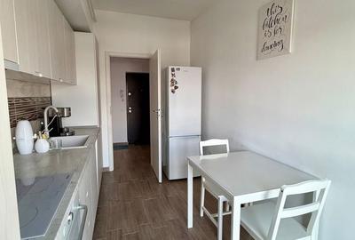 Apartament cu 2 camere decomandat în Apărătorii Patriei