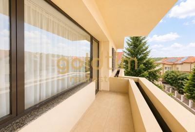 Apartament cu 3 camere semidecomandat în Pipera
