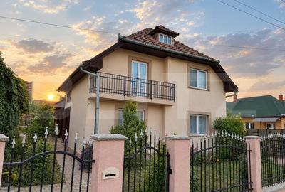 Casă individuală cu 5 camere cu Garaj în Luduș