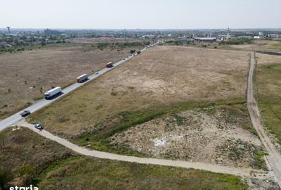 Teren de 5000 mp, în Central