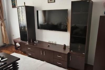 Apartament cu 3 camere decomandat, mobilat în Central