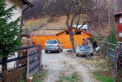 Casă cu 5 camere cu Teren 900 Mp în Râu Sadului - 10