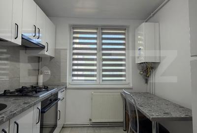 Apartament cu 2 camere semidecomandat, mobilat în Central