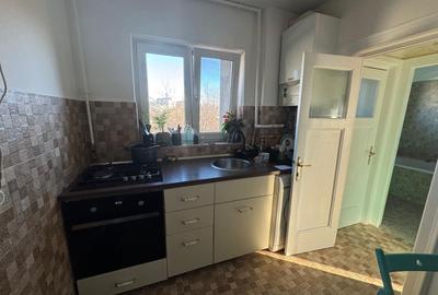 Apartament cu 3 camere semidecomandat, mobilat în Cotroceni - 12