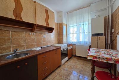 Apartament cu 2 camere decomandat, mobilat în Mircea cel Bătrân