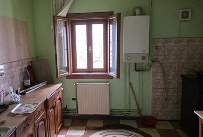 Apartament cu 2 camere semidecomandat, mobilat în Central - 4