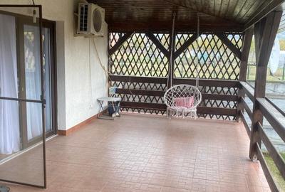 Casă cu 2 camere în Central