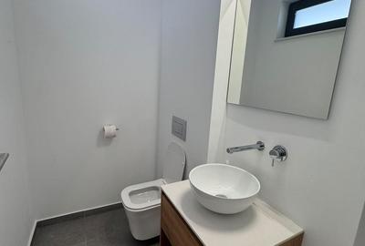 Casă cu 5 camere cu Teren 70 Mp în Central - 19