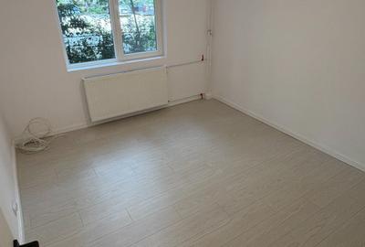Apartament cu 2 camere semidecomandat în Rahova
