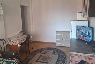Apartament cu 2 camere semidecomandat în Sud - 3