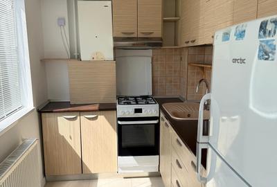 Apartament cu 2 camere decomandat în Văcăresti - 6