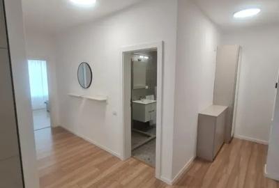 Apartament cu 3 camere decomandat, mobilat în Central