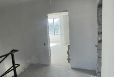 Casă cu 5 camere cu Teren 394 Mp în Agigea - 3