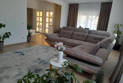 Casă cu Teren 400 Mp în Moara