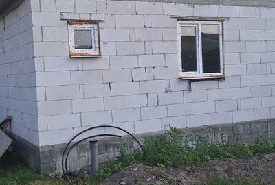 Casă cu 2 camere în Chirileu - 4