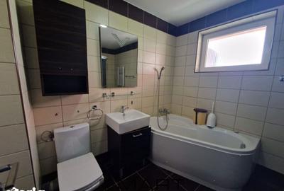 Apartament cu 3 camere decomandat în Central - 9