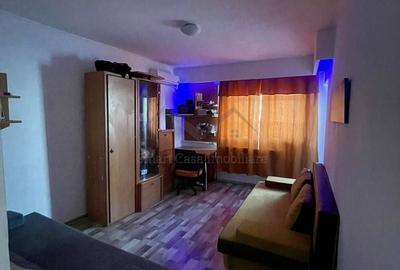 Garsonieră decomandată în Gară