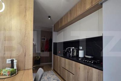 Apartament de vanzare, 3 camere, decomandat, 89 mp, zona Ram - 6