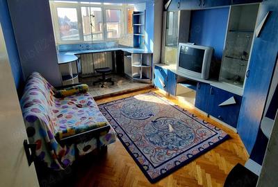 Apartament cu 4 camere decomandat în Central - 9