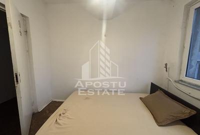 Apartament cu 3 camere si două băi in zona Sagului, decomandat - 5