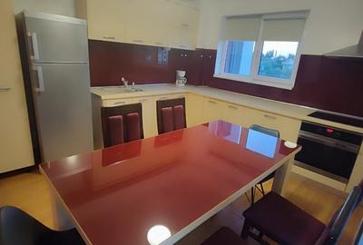 Inchiriere Apartament 2 camere spatios pe malul marii - 12