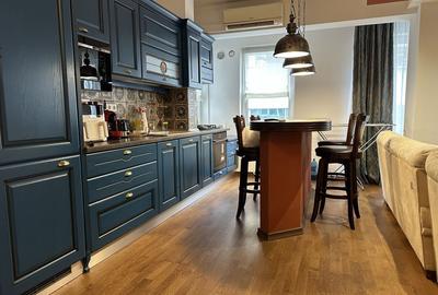 Apartament cu 3 camere decomandat în Central - 3