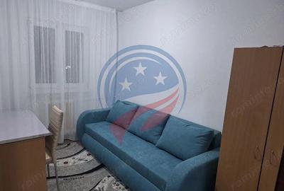 Apartament cu 3 camere decomandat în Calea București