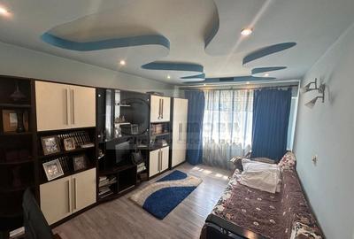 Apartament 3 camere, decomandat - Pacurari ,81 mp, 145000 EUR - 2