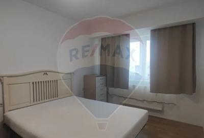Apartament cu 3 camere decomandat, mobilat în Calea Aradului