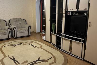 Apartament cu 3 camere semidecomandat în Central - 3