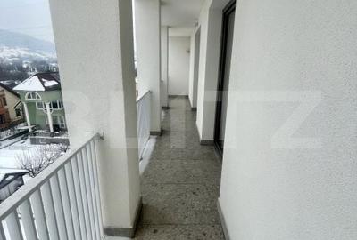 Apartament cu 3 camere decomandat în Calea Moldovei - 8